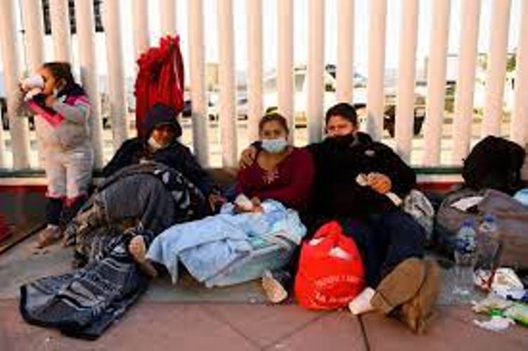 Asylum-Seeking Migrants Crosses  Into US After 2 Years Under Remain in Mexico Policy