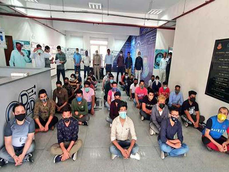 Fake call centre busted, 34 arrested for duping foreign nationals