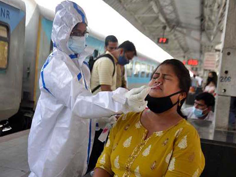 India records 43k COVID-19 cases