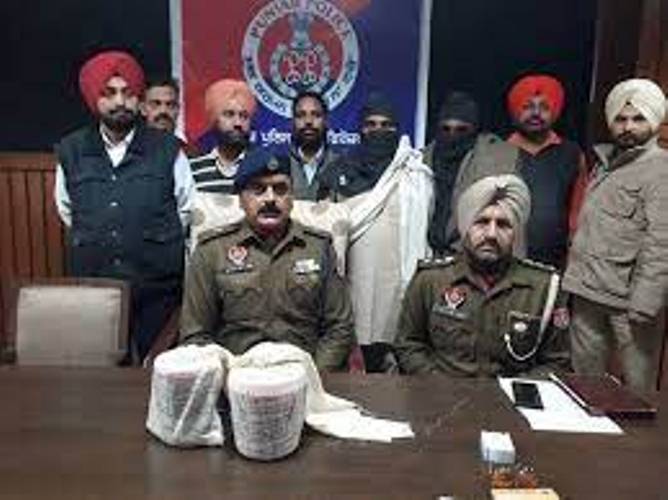 Punjab : Two nabbed with heroin