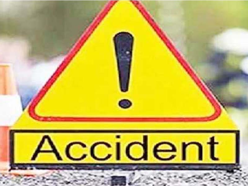 Hit by truck two killed, four injured in Jammu road mishap