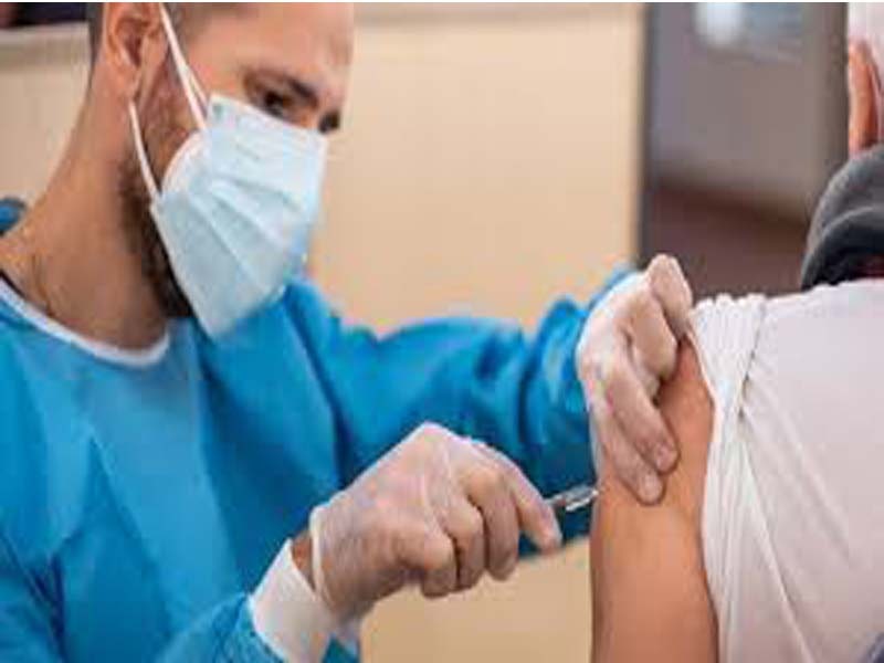 Canada’s Chief Medic defends decision to allow 4 months between Coronavirus vaccine shots