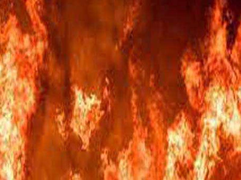 Fire damages two hotels at Pahalgam