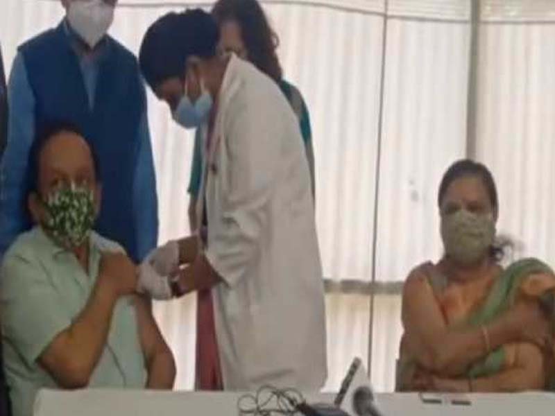 Dr Harsh Vardhan, wife get second dose of Covid-19 vaccine