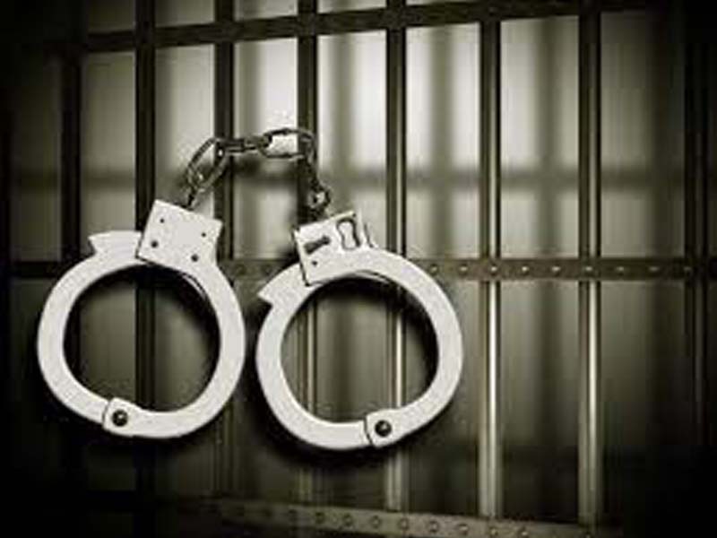 Two  arrested along with pistol on Srinagar-Jammu highway