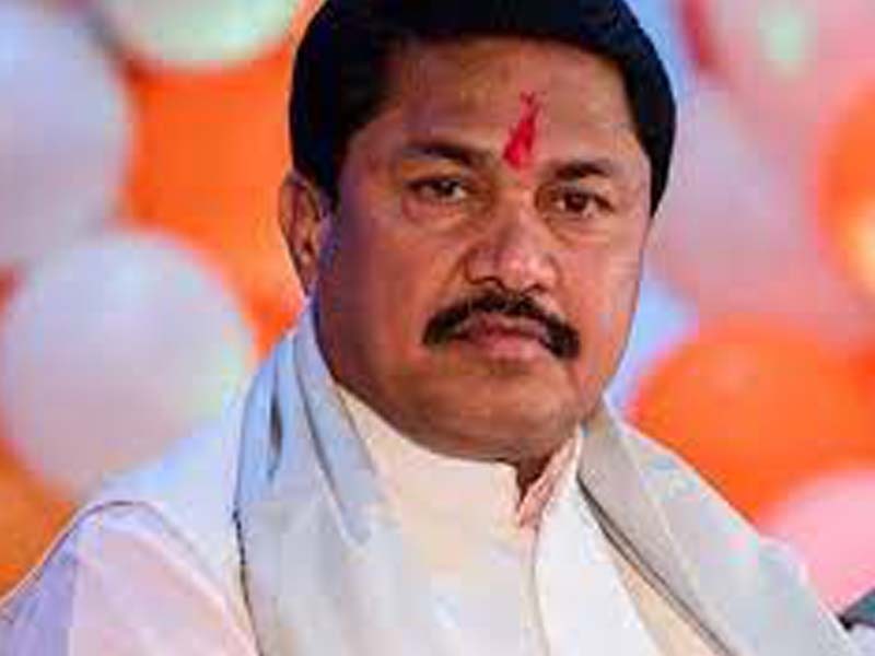 MPCC chief demands action against Fadnavis for obstructing police action