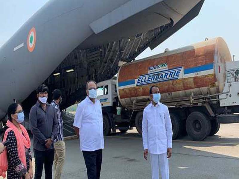 Telangana govt airlifts eight Oxygen tankers to Odisha