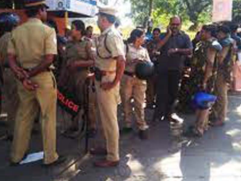 IUML worker hacked to death
