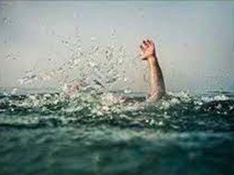Couple with their child end life in Kolhapur