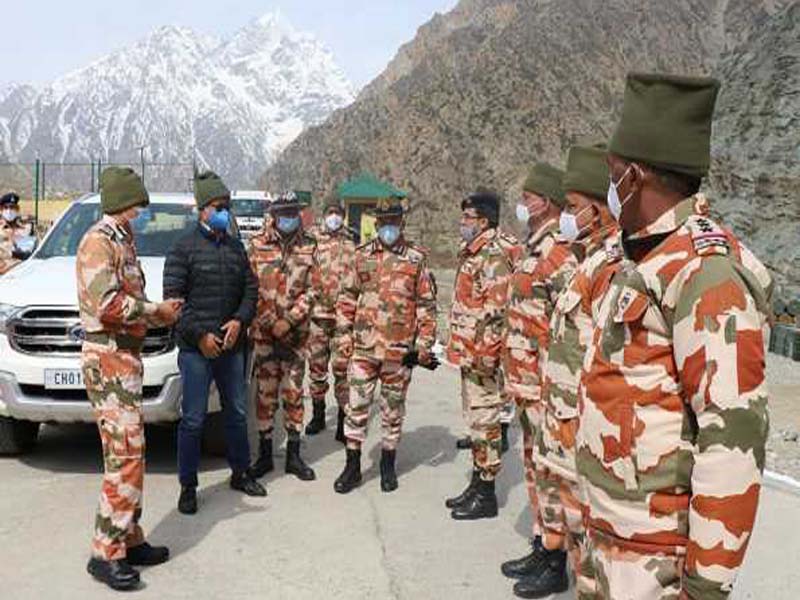 Rijiju visits ITBP’s forward posts in Nelong Valley in Uttarakhand
