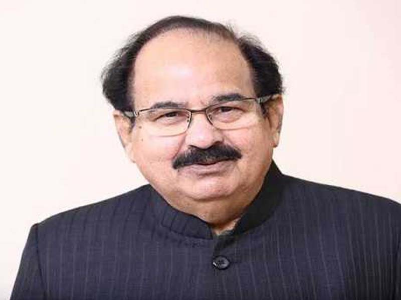 Former Delhi minister AK Walia dies of COVID