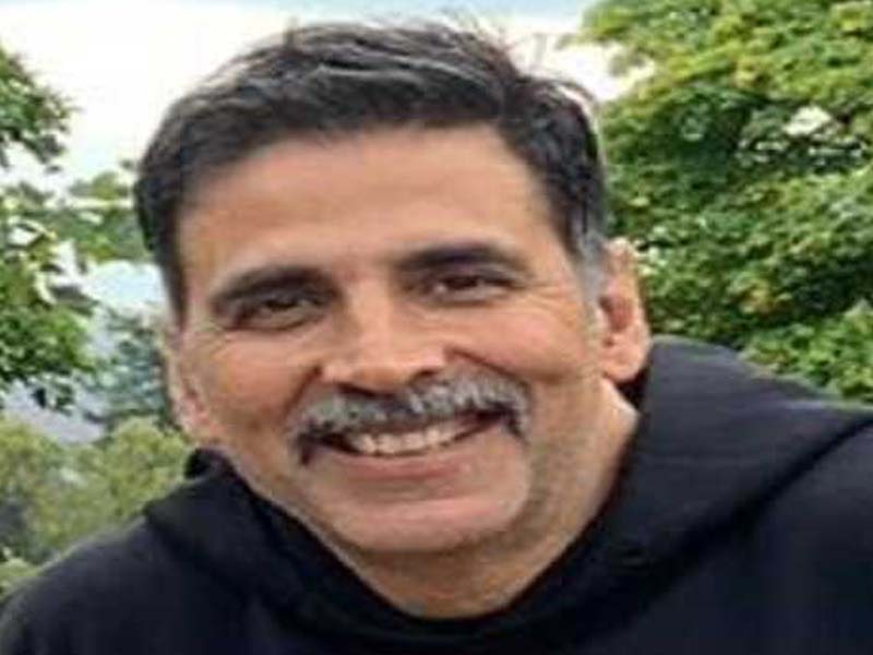 Akshay Kumar tests positive for COVID-19