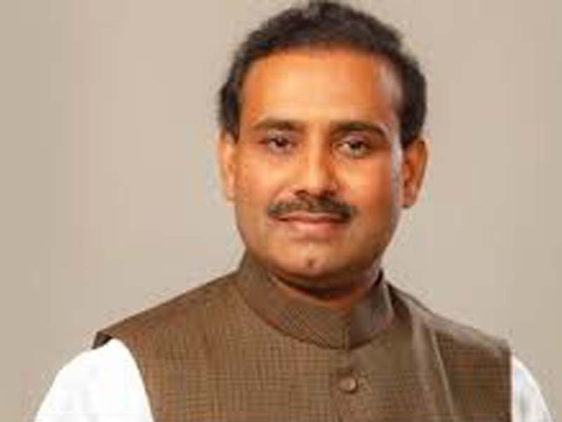 Tope warns Pvt hospitals against a demanding deposit from Covid patients