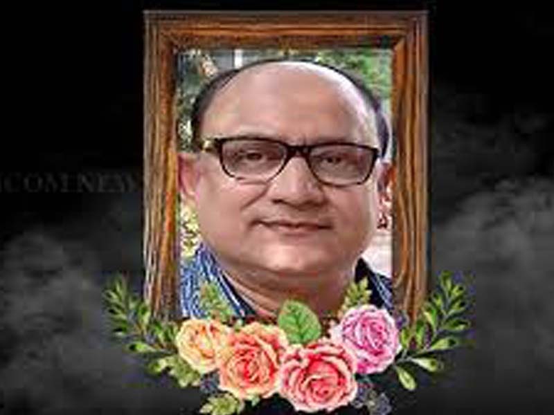 Senior IIS officer Manikant Thakur passes away