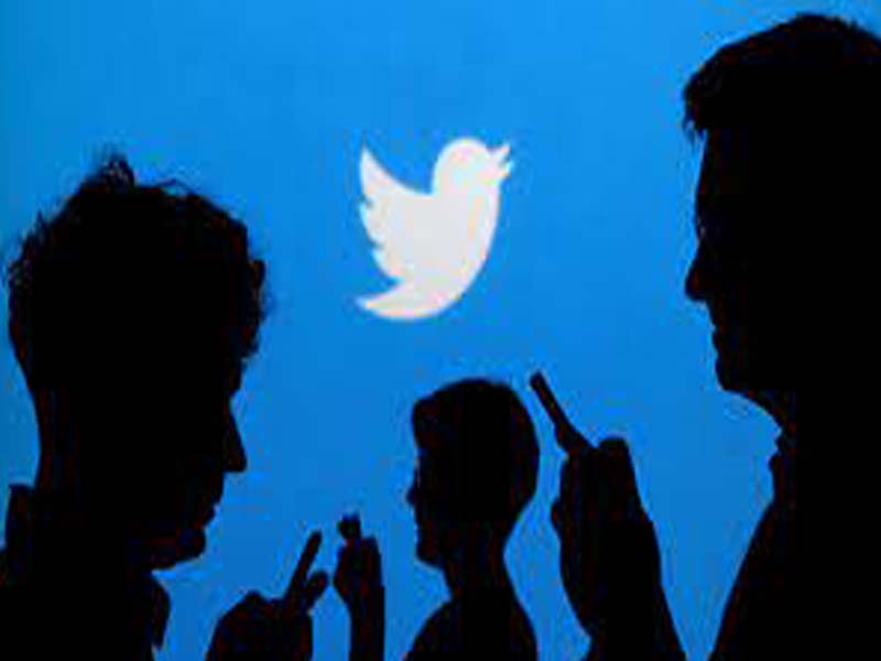 Russian media watchdog extends Twitter traffic slowdown to May 15