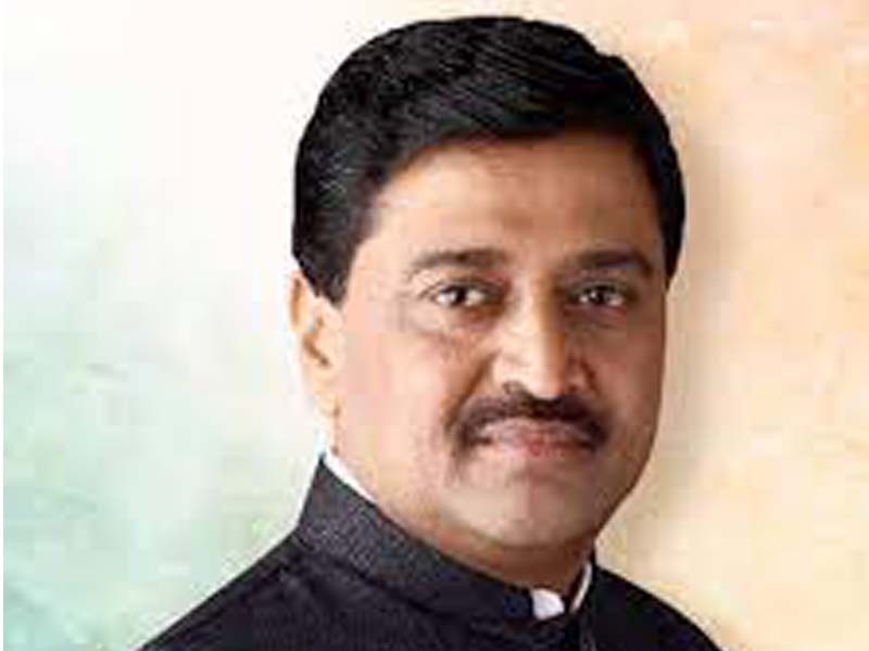 Chavan demands a uniform price for the COVID-19 vaccine