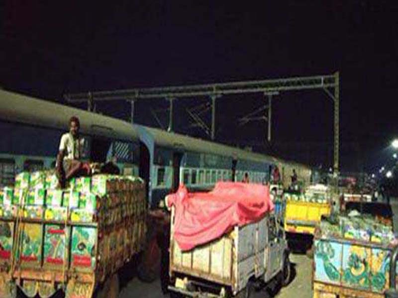 25th Kisan Rail starts from Lingampet, Jagityal to New Delhi with 585 tonnes of mangoes