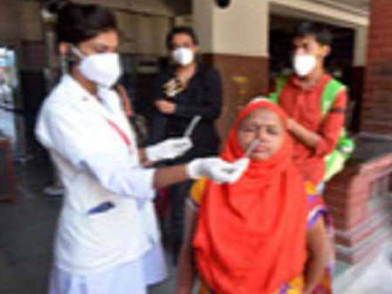 India’s daily cases dip to 2.22 lakh, death toll crosses 3 lakh-mark