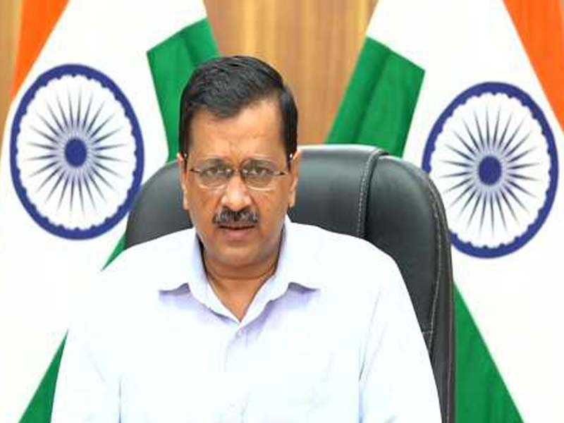 Don’t queue up outside COVID-19 vaccination centres on May 1: CM