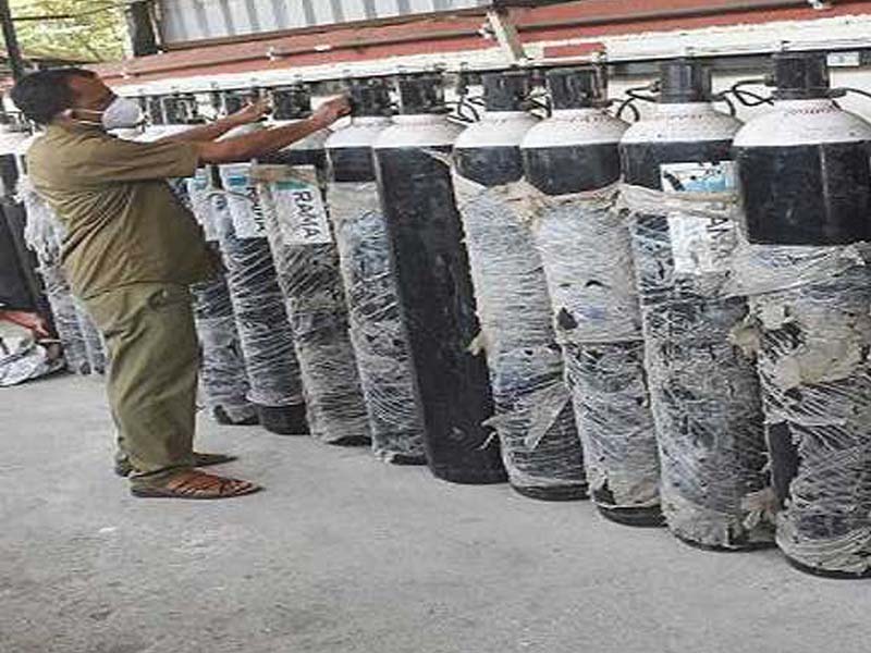 Railways to bring almost 200 tonnes of LMO to Telangana, AP