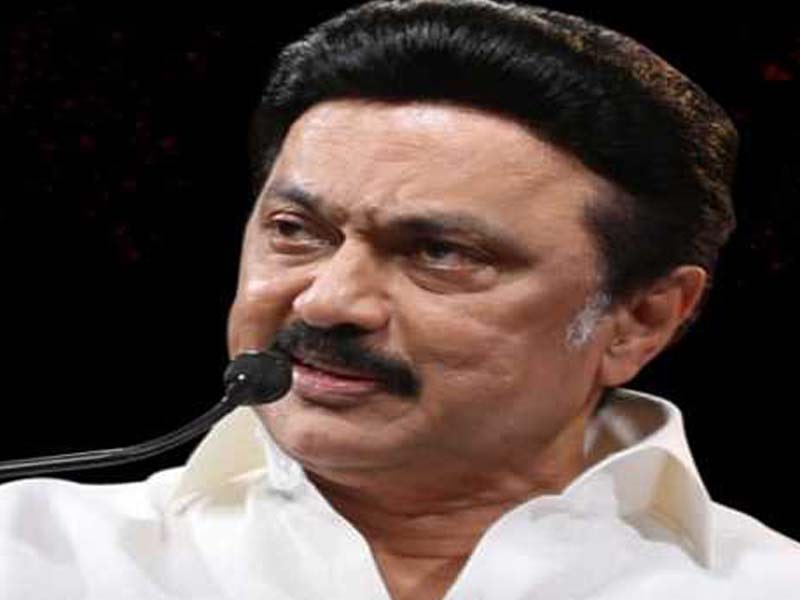Stalin meets TN Guv, stakes claim to form govt