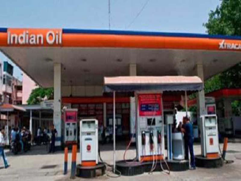 Petrol price crosses Rs 100 per litre in Hyderabad