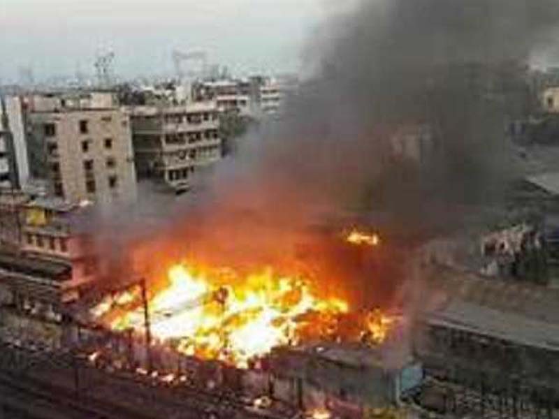 12 killed, 15 missing in fire at factory in Pune