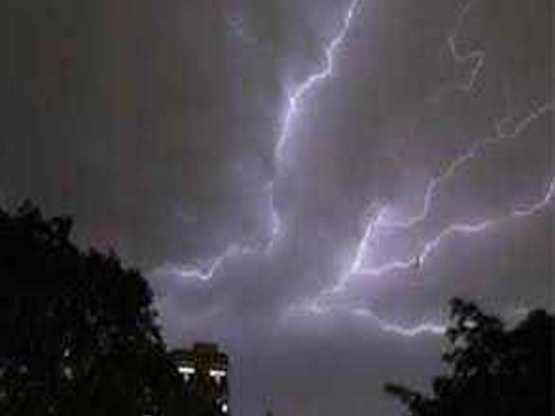 Thunderstorm with lightning likely to occur in Telangana, AP : Met