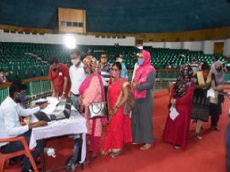 COVID: India reports 91,702 new cases, 3,403 deaths in last 24 hrs
