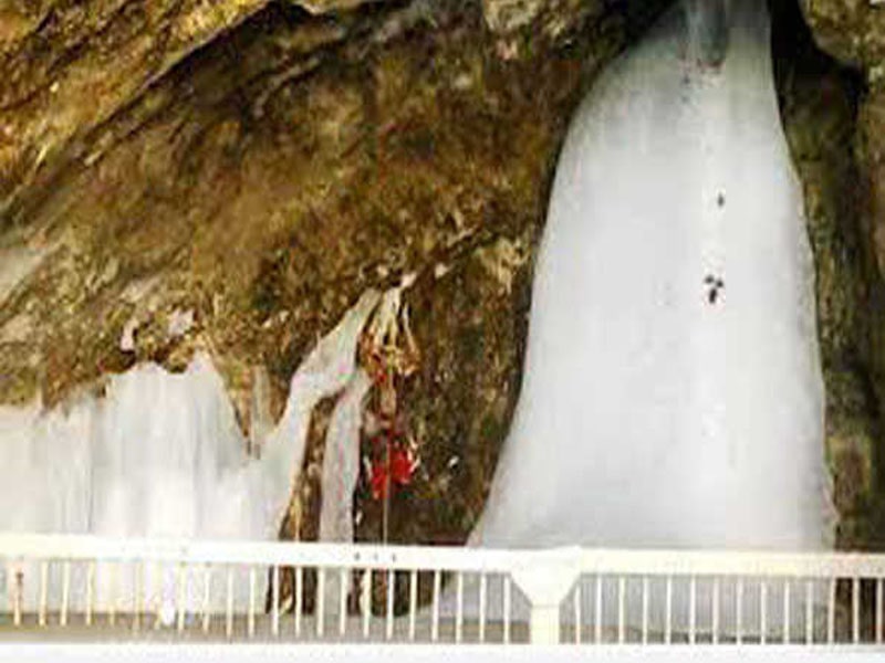 COVID-19 : Uncertainty over Amarnath yatra continues, religious place shut in Kashmir