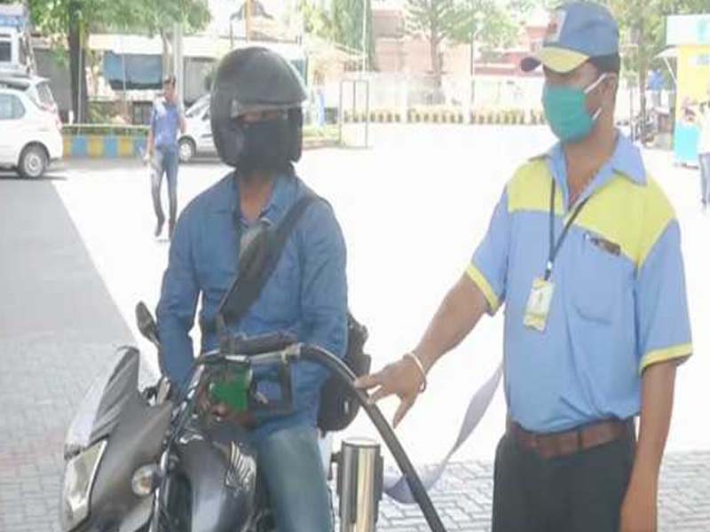 Petrol price crosses Rs 96 in Delhi