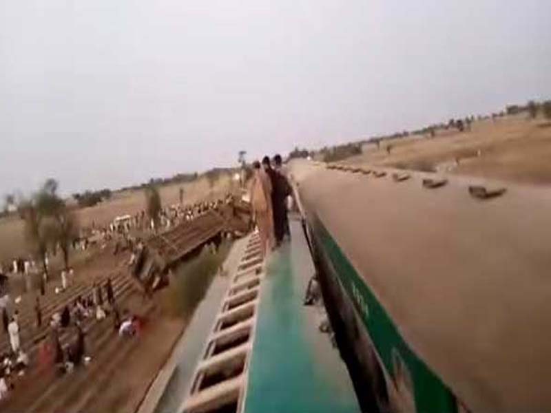 30 killed, several injured as two passenger trains collide in southern Pakistan