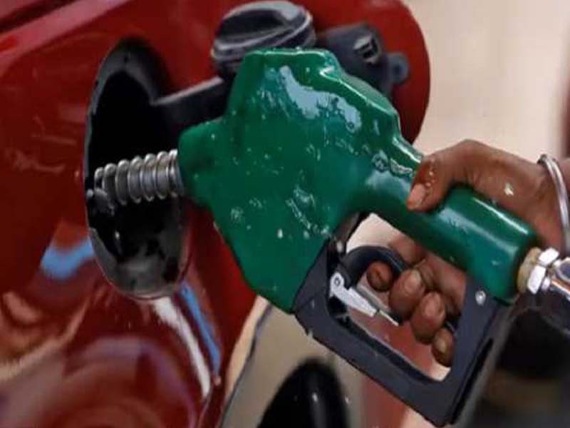 Petrol in Mumbai crosses Rs 102, Diesel crosses Rs 94