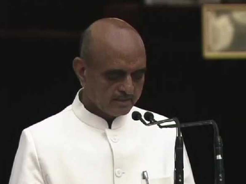 Dr. Bhagwat Karad assumes charge as MoS in Finance Ministry