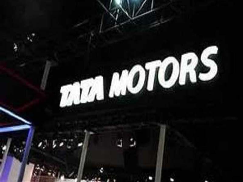 Tata Motors partners with IndusInd Bank to provide exclusive offers on passenger vehicles to its customers