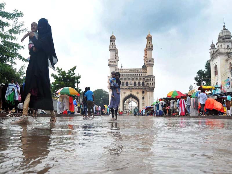 Heavy rains lash many parts of Telangana and Hyderabad