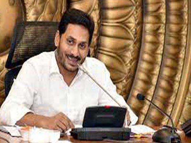 Andhra CM directs officials to construct check-dam type structures to impound water