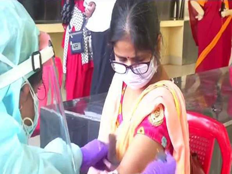 Karnataka reports 2,530 fresh cases, 62 deaths