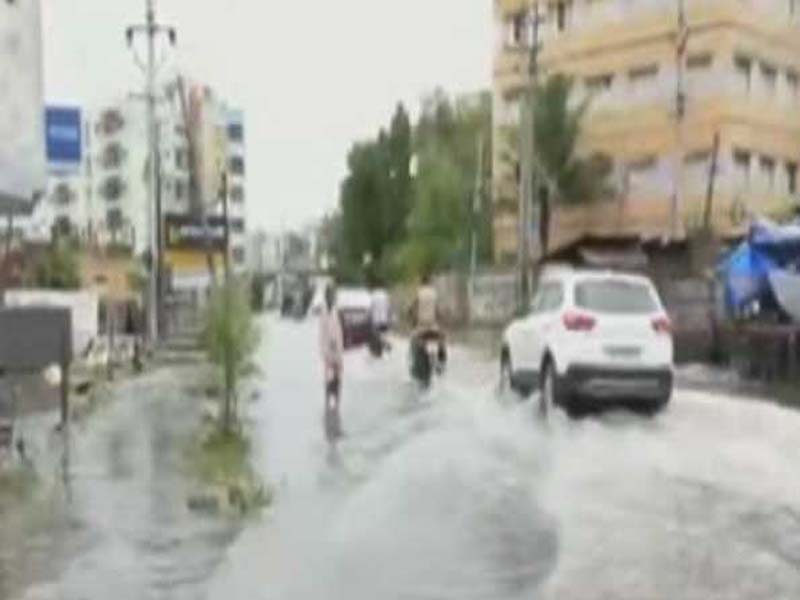 Heavy downpour disrupts normal life in Kadapa, Kurnool districts of AP