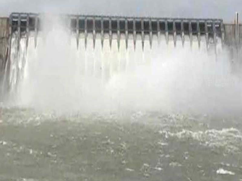 Telangana to oppose Pothireddypadu project constructed by AP government tooth and nail