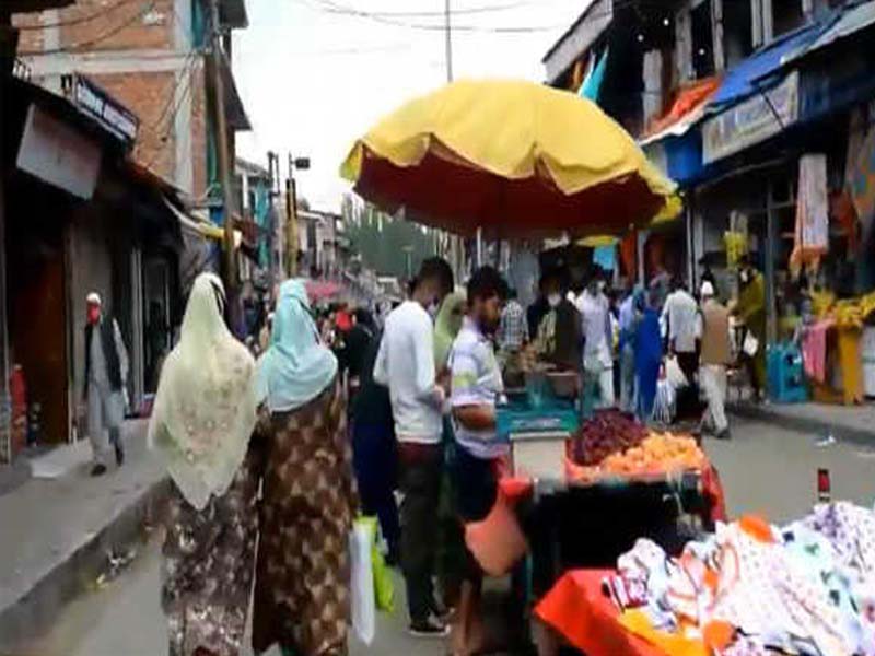 COVID: J&K admin lifts weekend curfew, reopens parks in 13 districts; night curfew continues