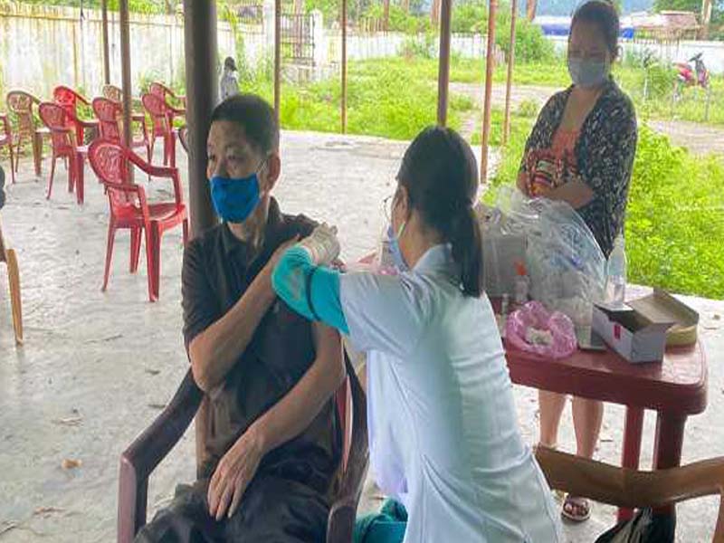India adds 43,654 COVID-19 cases, 640 deaths