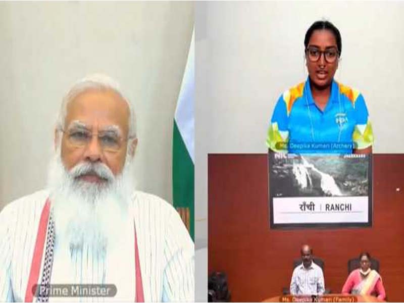 PM  interacts with Indian athletes’ contingent bound for Tokyo Olympics