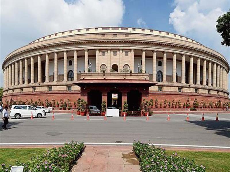 Assembly witnesses uproar on first day of 3 day session