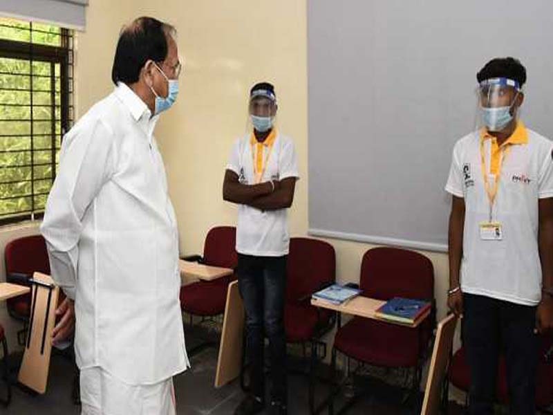 Urgent need to bridge the skill gap in youth: Vice President