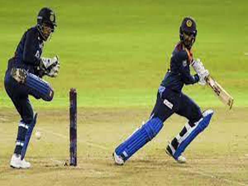 2nd T20I: Sri Lanka beat India in by 4 wickets, level series 1-1