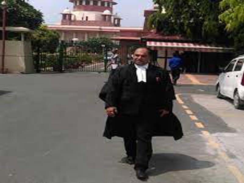 Adv Satpute was attacked in Mumbai