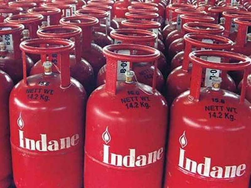 Small LPG cylinders to be sold through fair price shops
