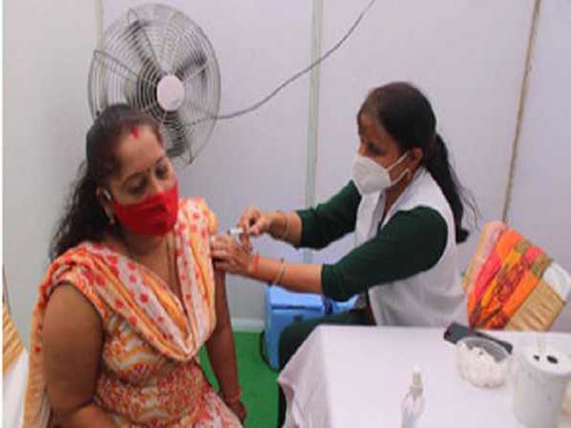 Covid-19: India records single-day spike with 733 deaths in 24 hours