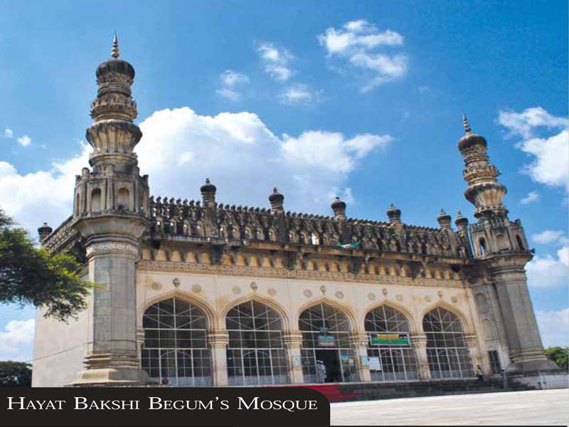 HAYAT BAKSHI BEGUM’S MOSQUE